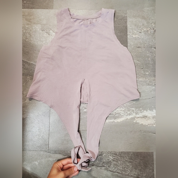 Lululemon Time to Restore Tank. Wrap, Bow In Back. Light Old Lavender. Size 4. - Picture 7 of 8